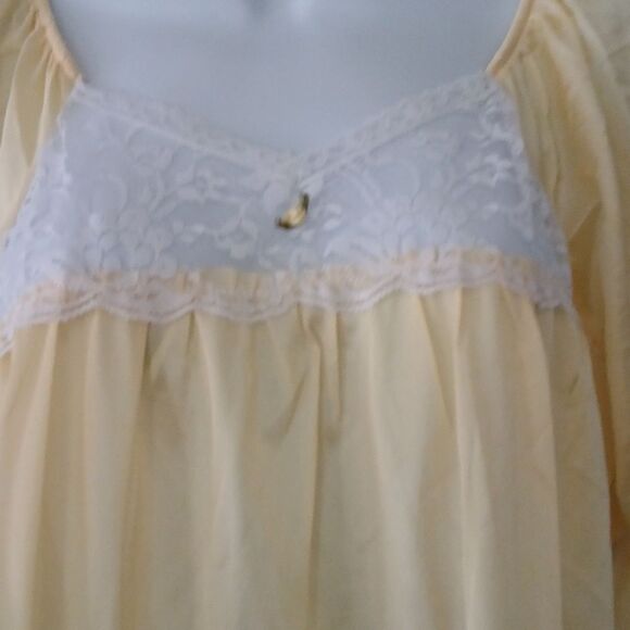 Vintage short sleeve yellow nightgown with lace accent  Sz L - Picture 4 of 5